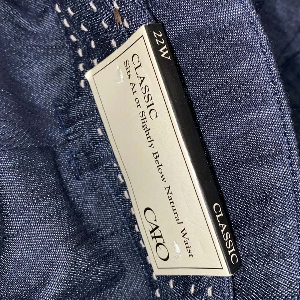 0221 Cato Classic Capris - Picture 3 of 4